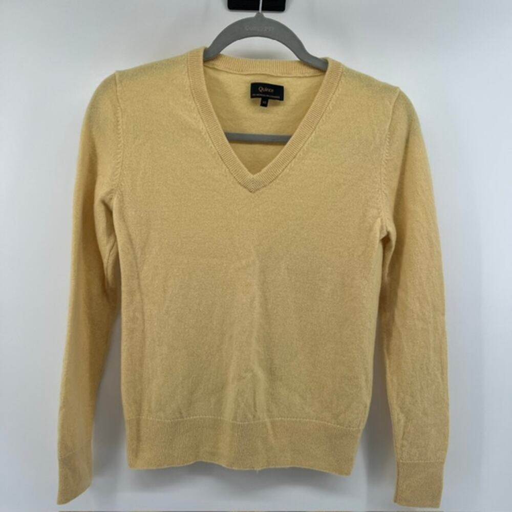 Quince 100% Mongolian Cashmere V-Neck Sweater Womens XS Butter Yellow Capsule